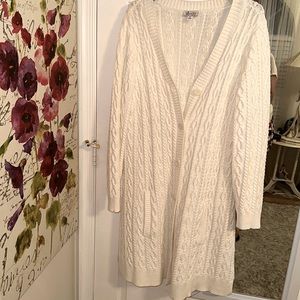 White jacket , size 2 X.